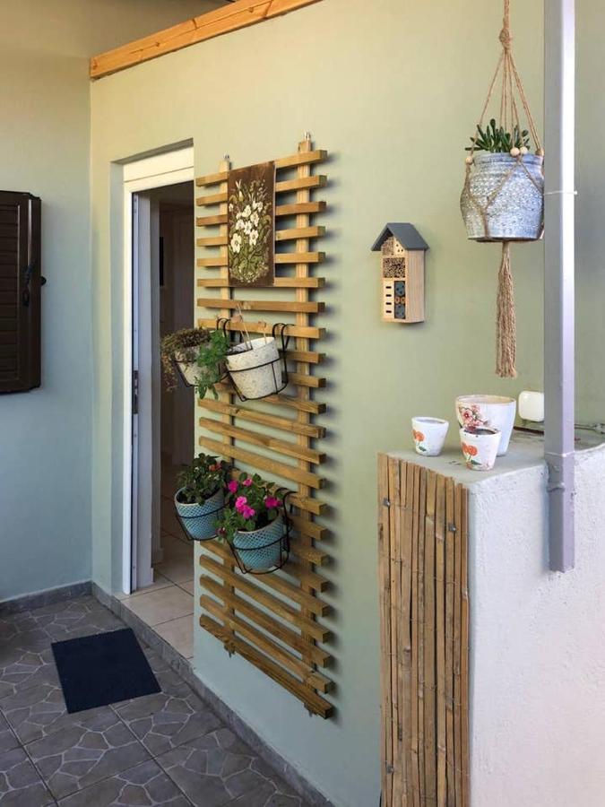 דירות קורופיון Helen'S Welcoming & Cozy Flat מראה חיצוני תמונה