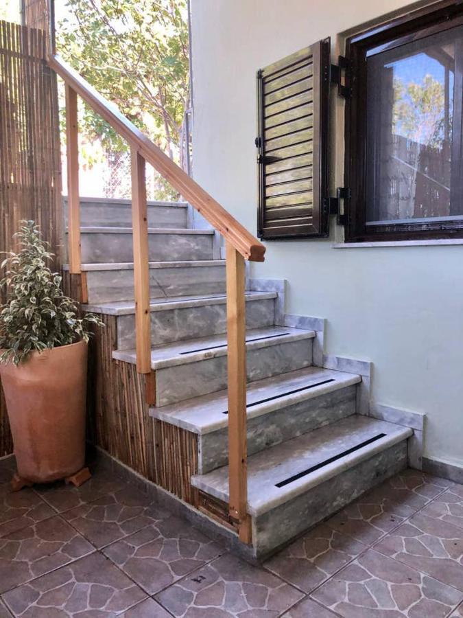 דירות קורופיון Helen'S Welcoming & Cozy Flat מראה חיצוני תמונה